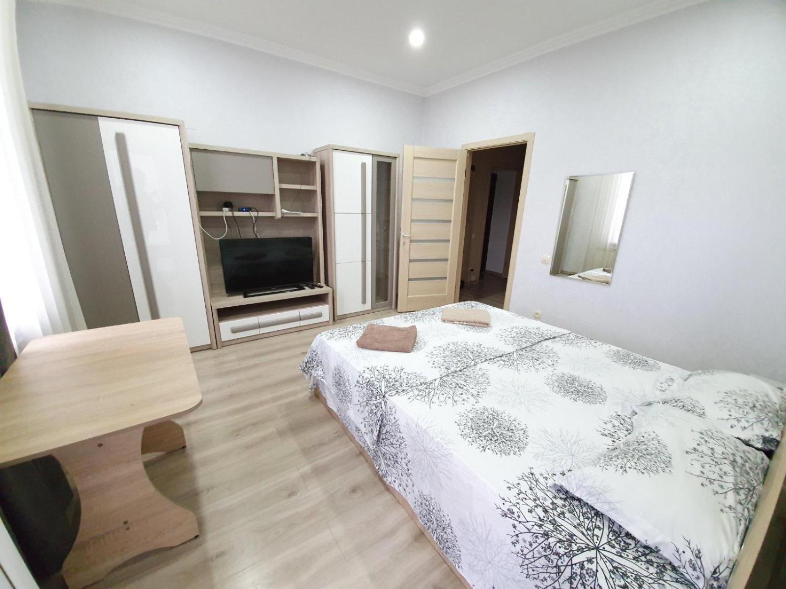 Tourist Home At Stefan Cel Mare With 2 Rooms Chişinău Esterno foto